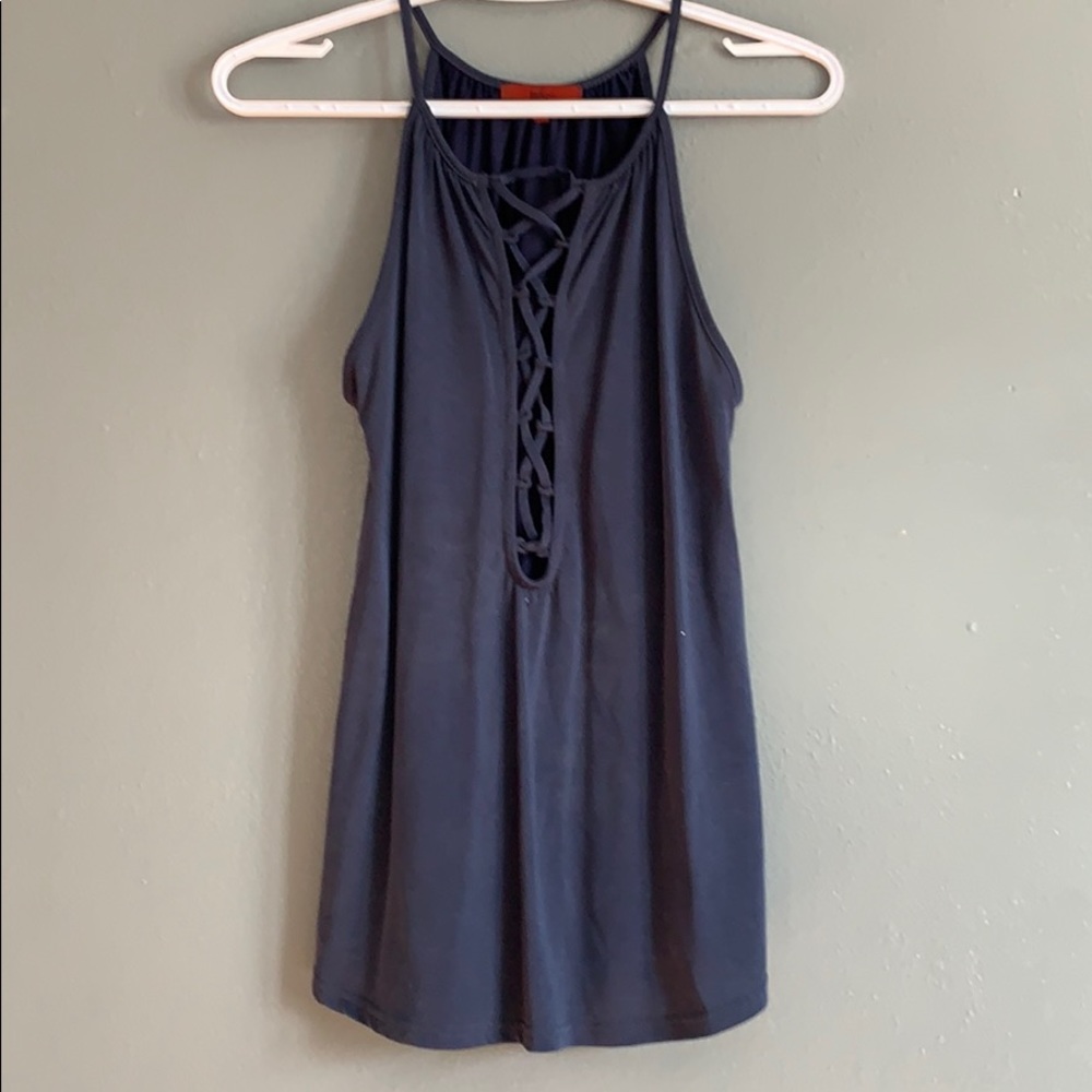Buckle tank